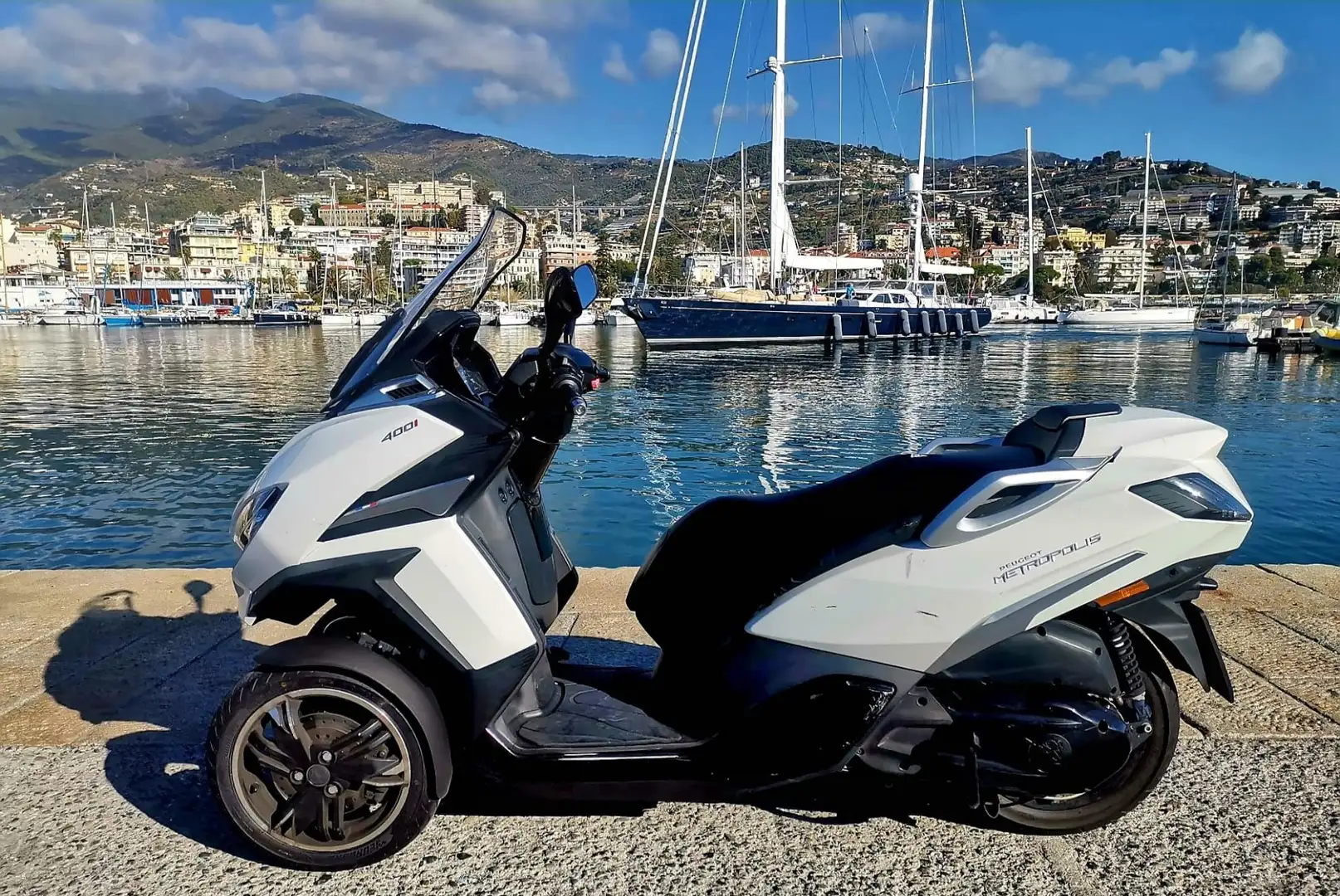 Peugeot Metropolis Wit - 1