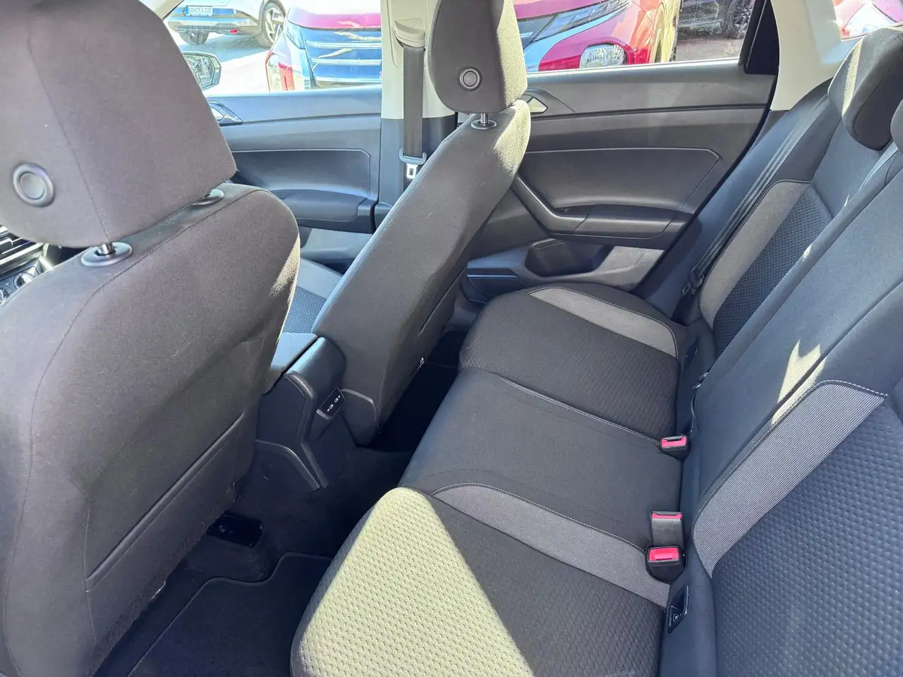 Volkswagen Polo VI 1.0 TSI Life*LED *SHZ *Navi *dig. Cockp. 9