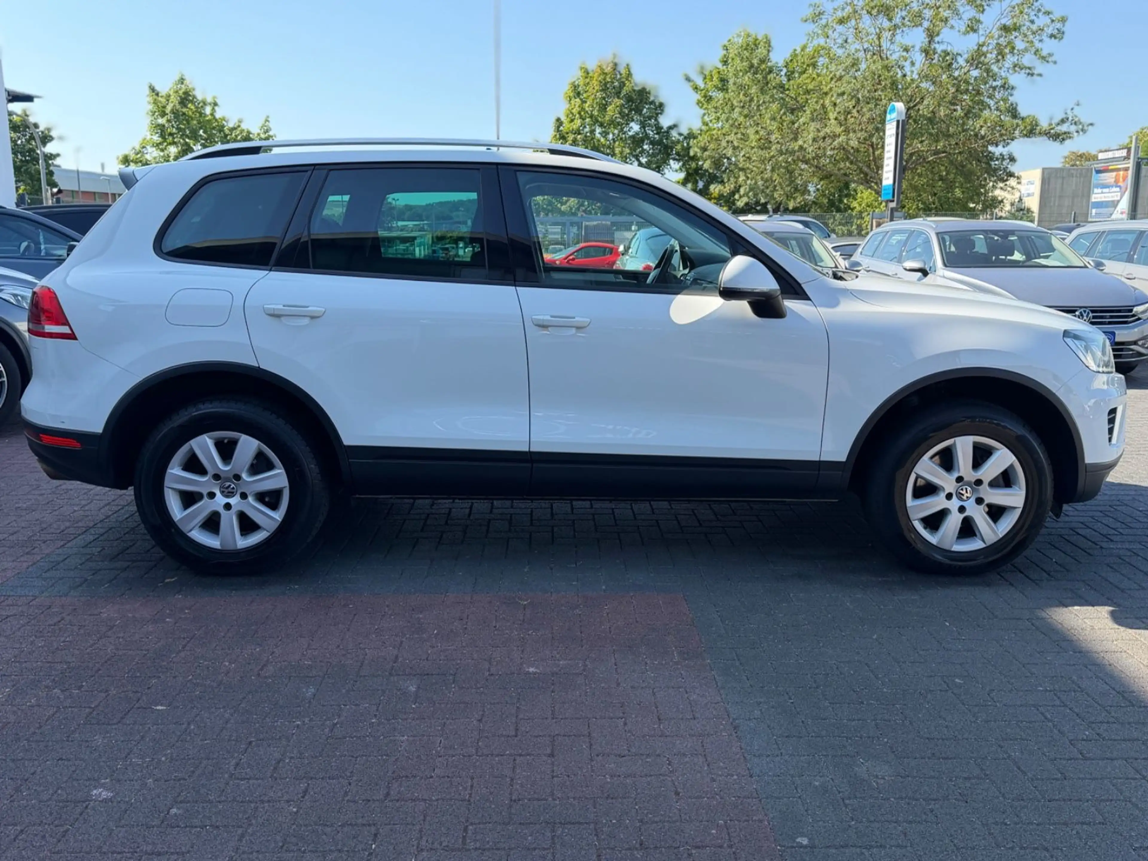 Volkswagen Touareg V6 TDI 4Motion *2.Hand *AHK *Luft *Leder — photo 6