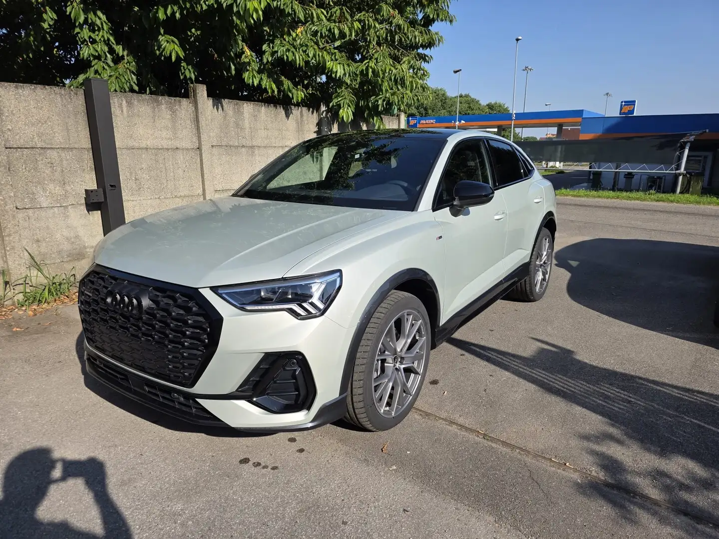 Audi Q3 Sportback40 2.0TDI S line edition quattro s-tronic Gris - 1