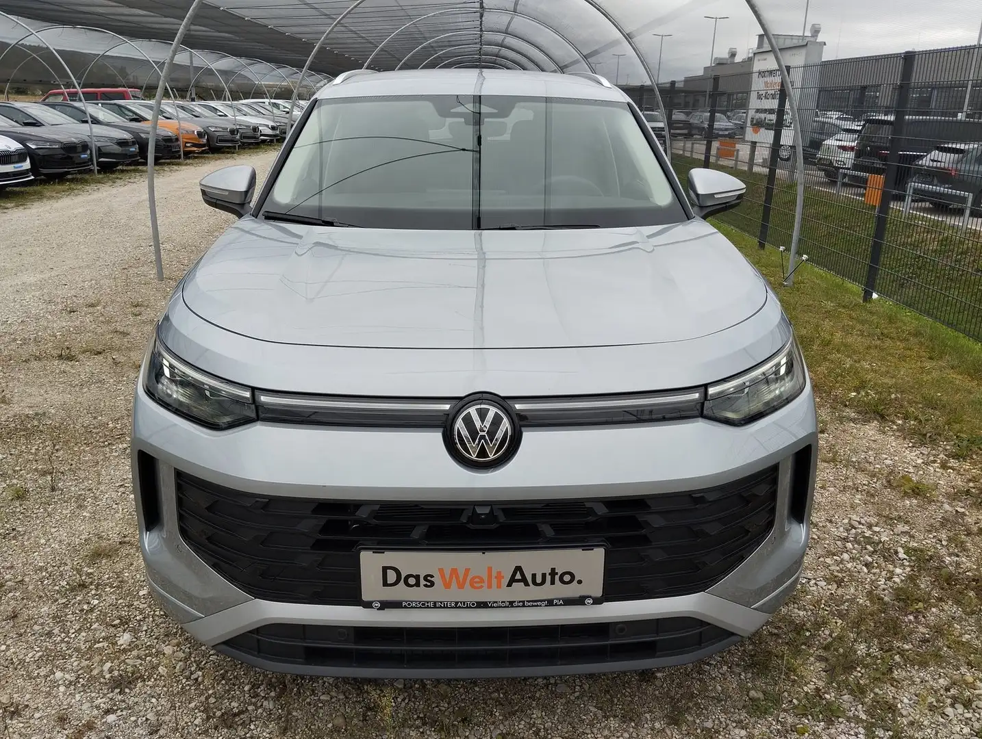 Volkswagen Tayron Friends TDI DSG Silber - 2