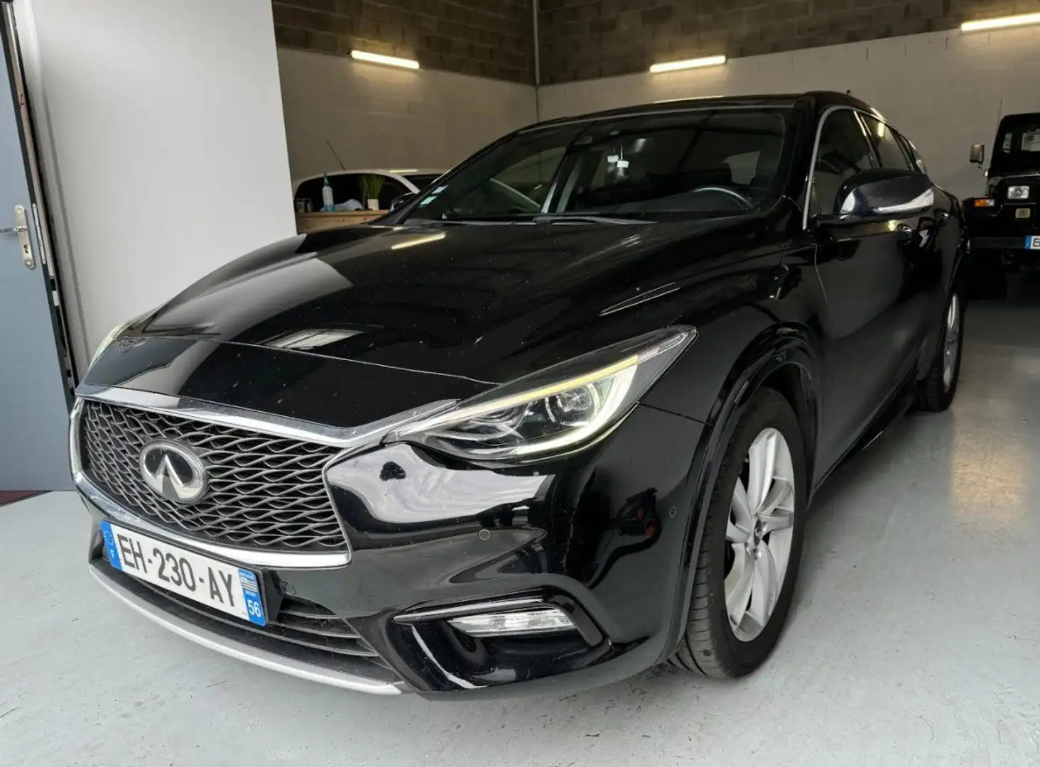 Infiniti Q30 2.2d 170ch Premium Tech DCT - 1