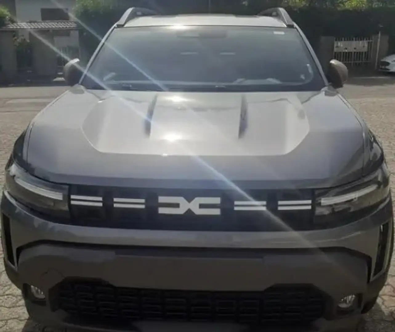 Dacia Duster 1.0 Extreme ECO-G 100cv No vincolo finanziamento Grigio - 1