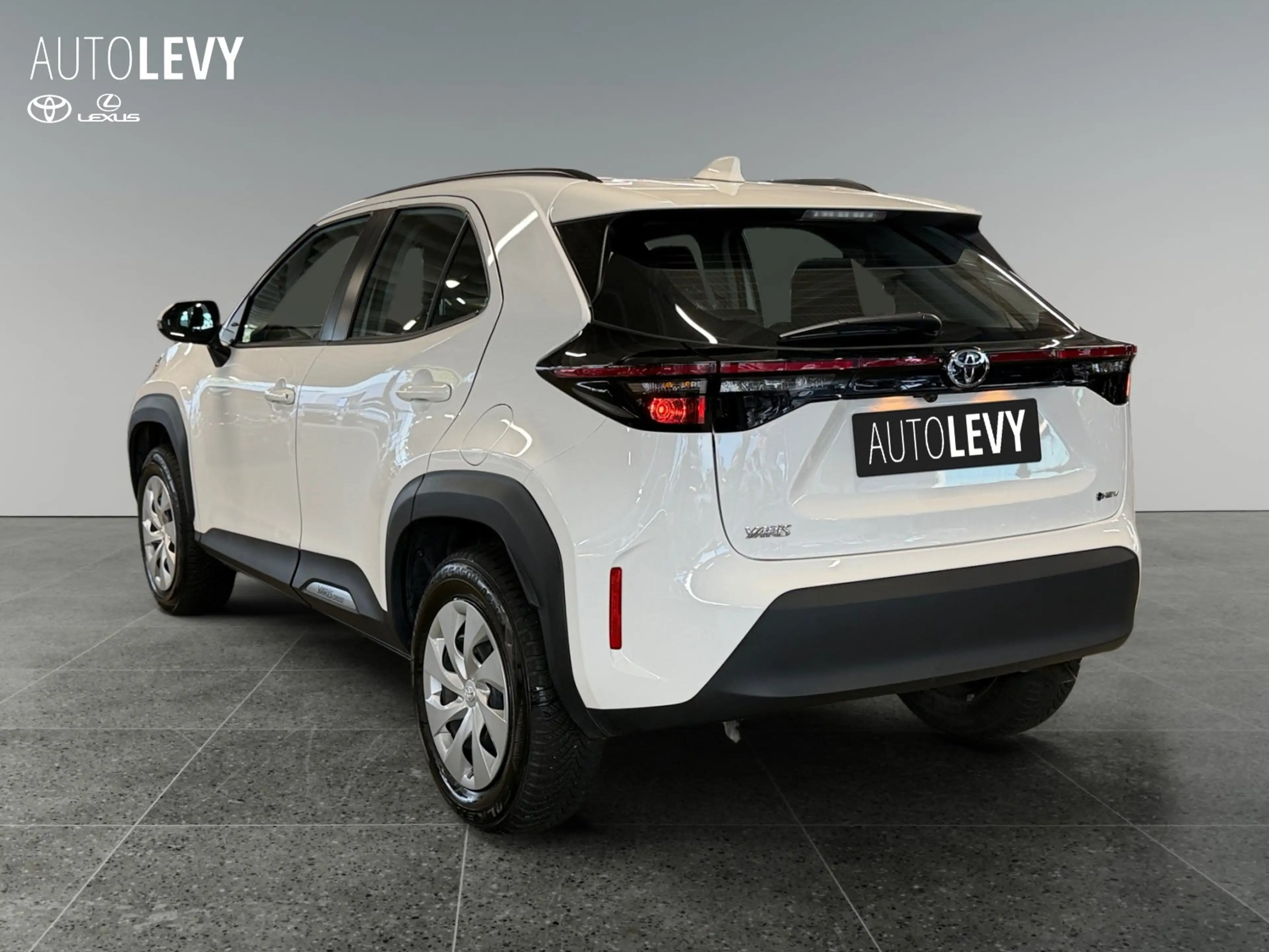 Toyota Yaris Cross 1.5 Hybrid Business +Kam.+CarPlay+SHZ — photo 4