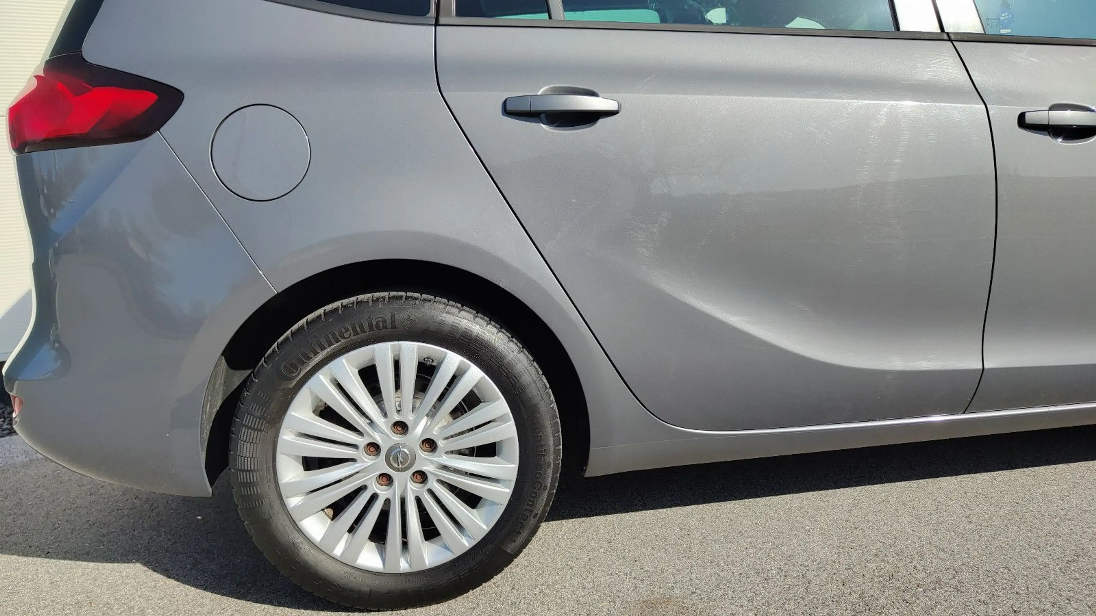Opel Zafira C Tourer Drive - 7.Sitzer* Navi* Kamera* — photo 9