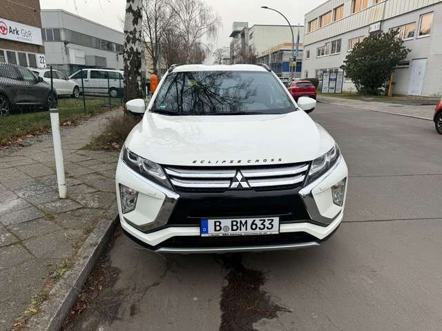 Imagine Mitsubishi Eclipse Cross Diamant Edition+ 2WD