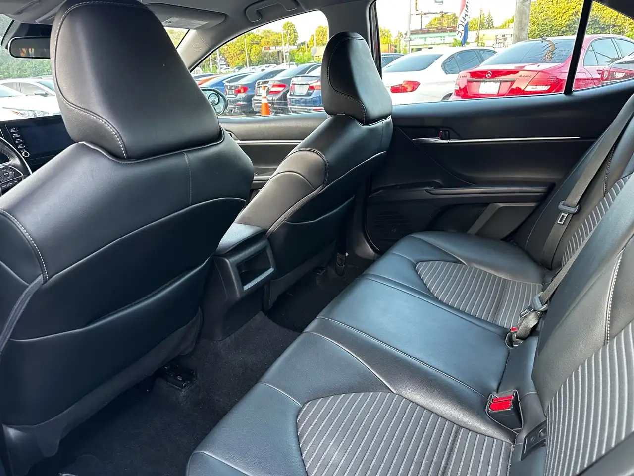 Toyota Camry снимка Toyota Camry