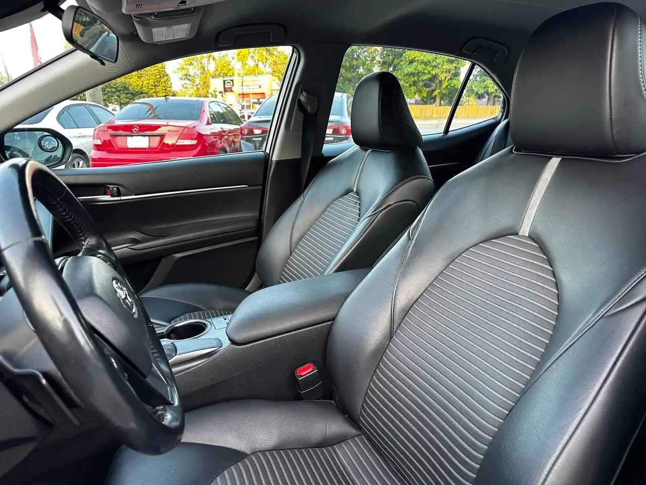 Toyota Camry снимка Toyota Camry
