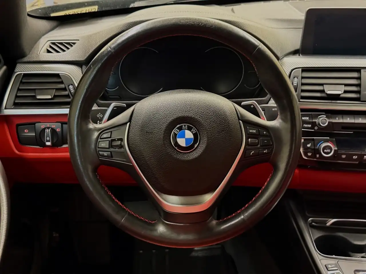BMW 4 Series снимка BMW 4 Series