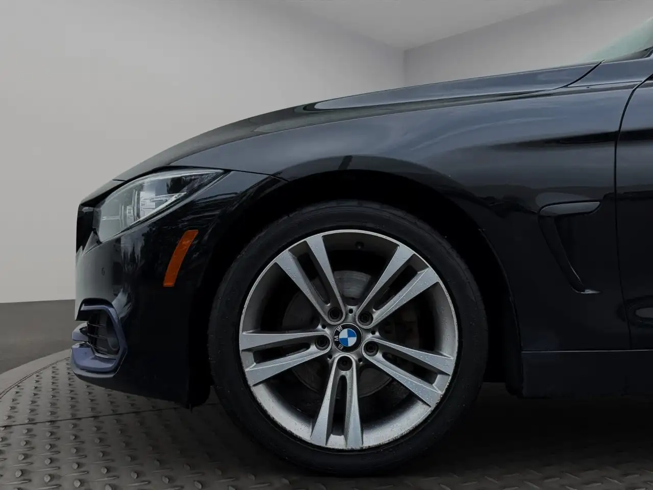 BMW 4 Series снимка BMW 4 Series