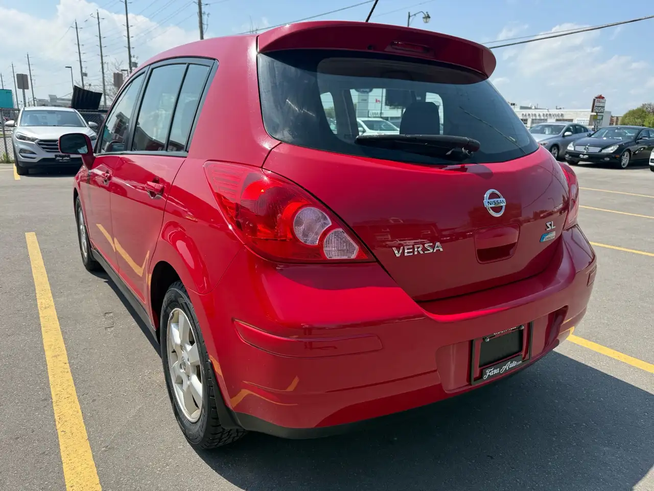 Nissan Versa fotografie Nissan Versa