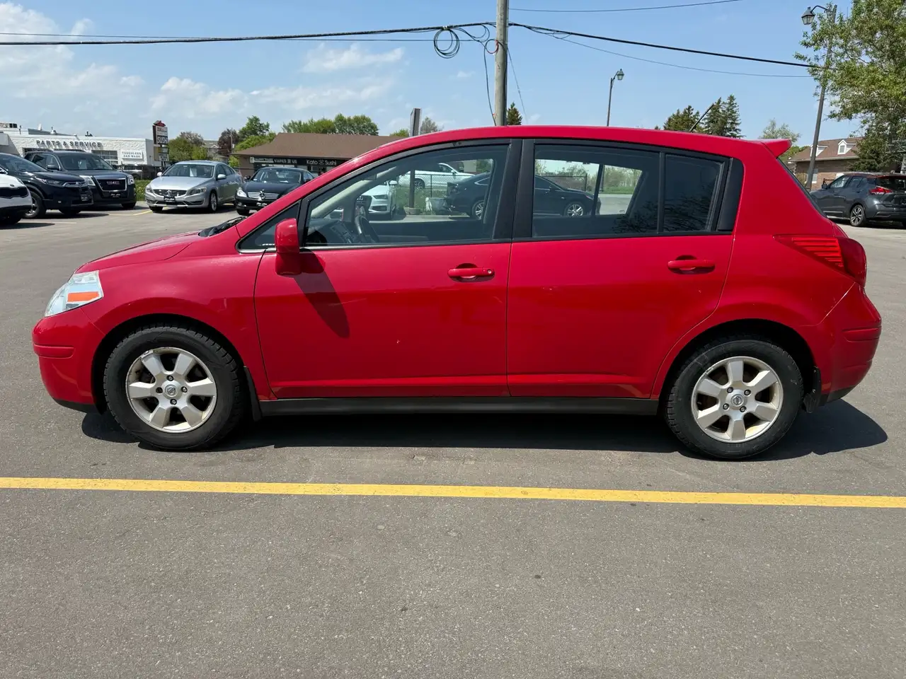 Nissan Versa fotografie Nissan Versa