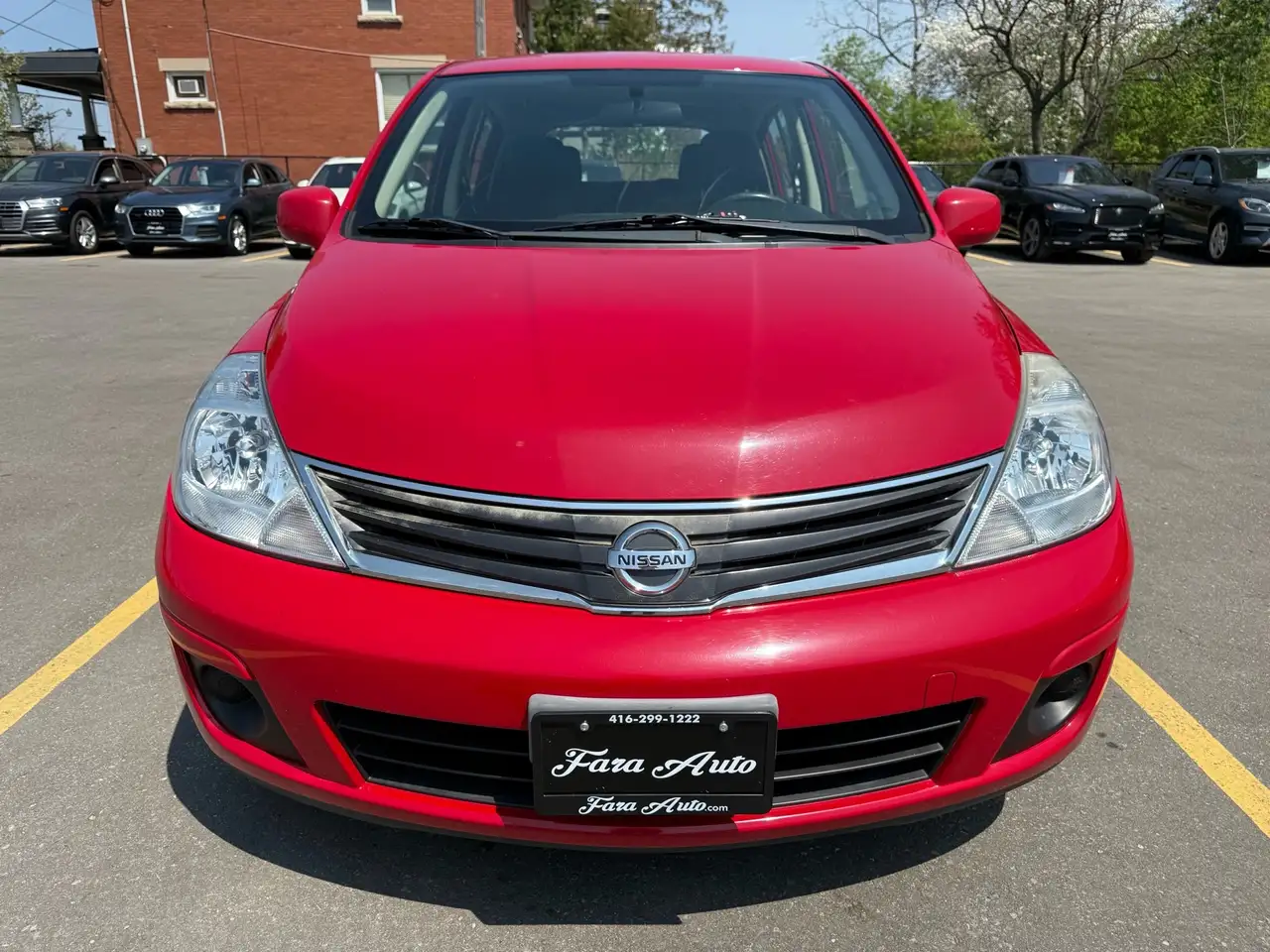 Nissan Versa fotografie Nissan Versa