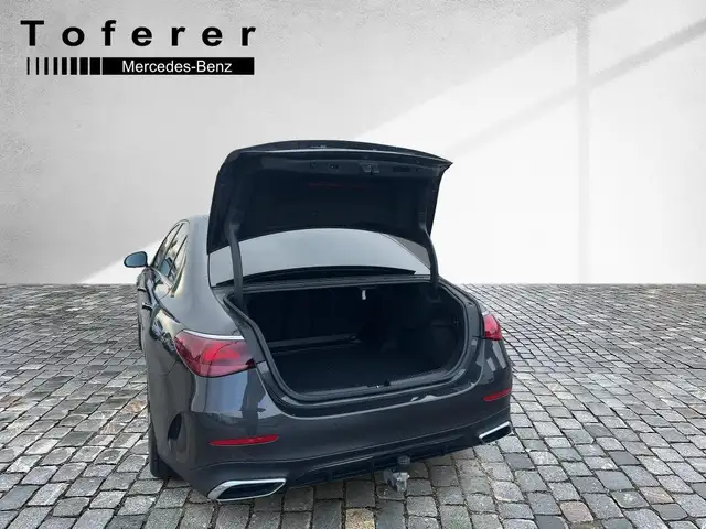 Mercedes-Benz E 220 d 4MATIC Limousine Distr PTS Shz Navi MBUX Ansicht 7