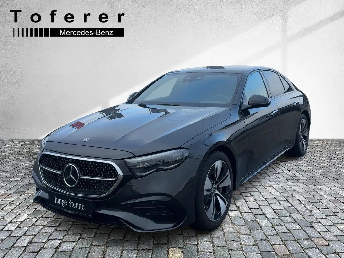 Mercedes-Benz E 220 d 4MATIC Limousine Distr PTS Shz Navi MBUX Grau - 2