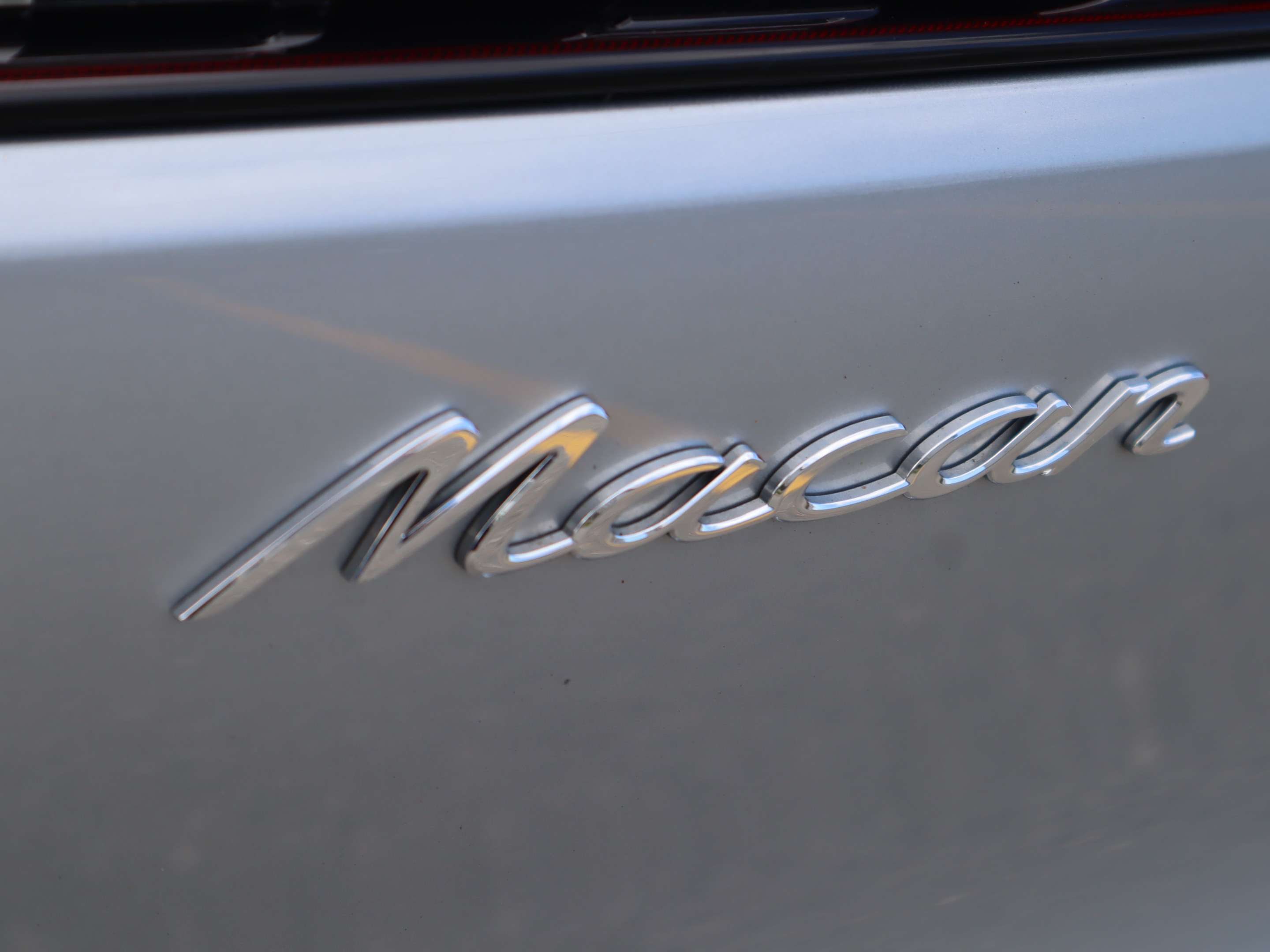 2021 Porsche Macan AWD thumb 35