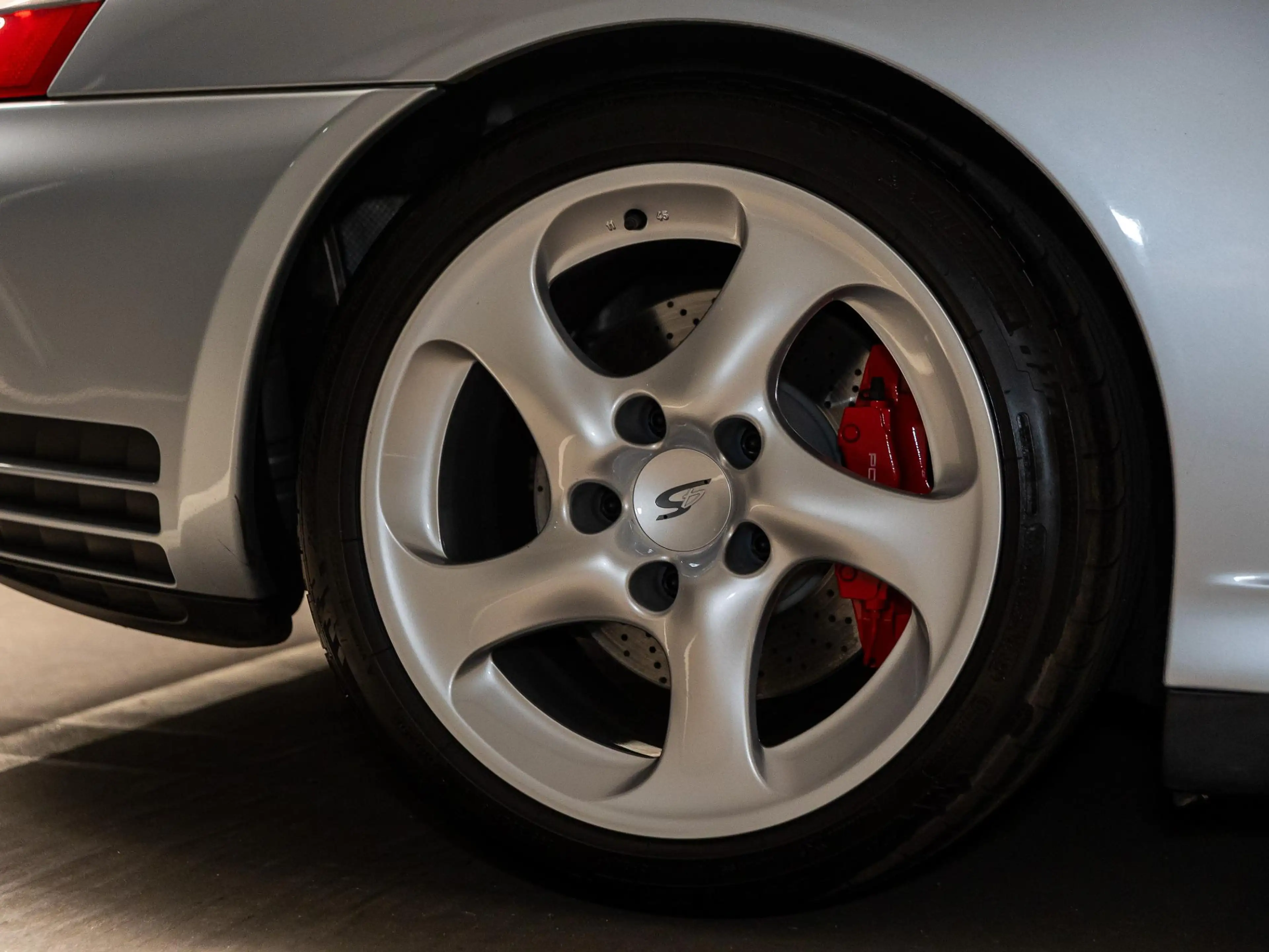 Porsche 996 Cabrio 3.6 Carrera 4S — photo 14