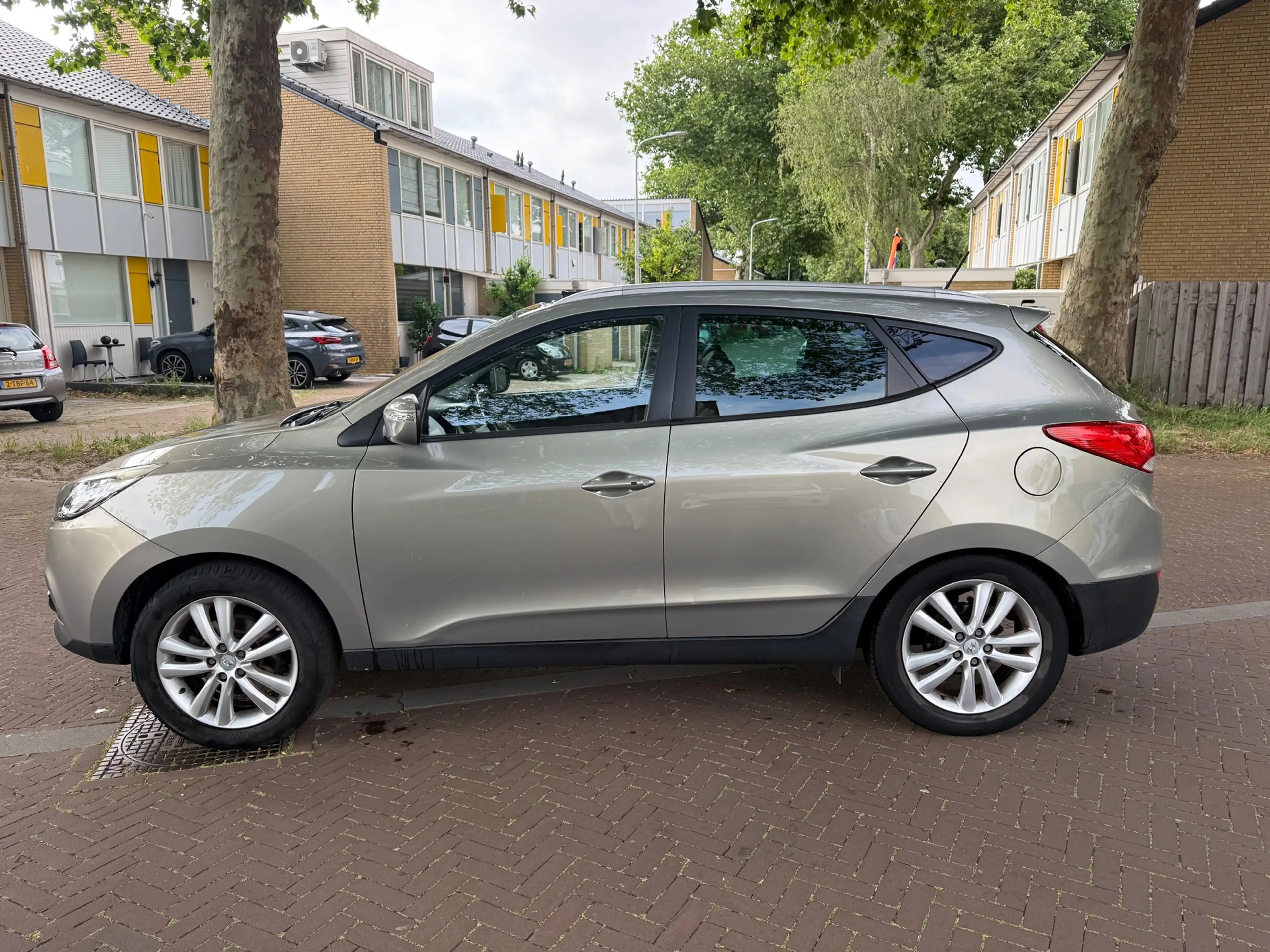 Hyundai iX35 AUTOMAAT / Panorama dak / UNIEK / Veel opties — photo 7