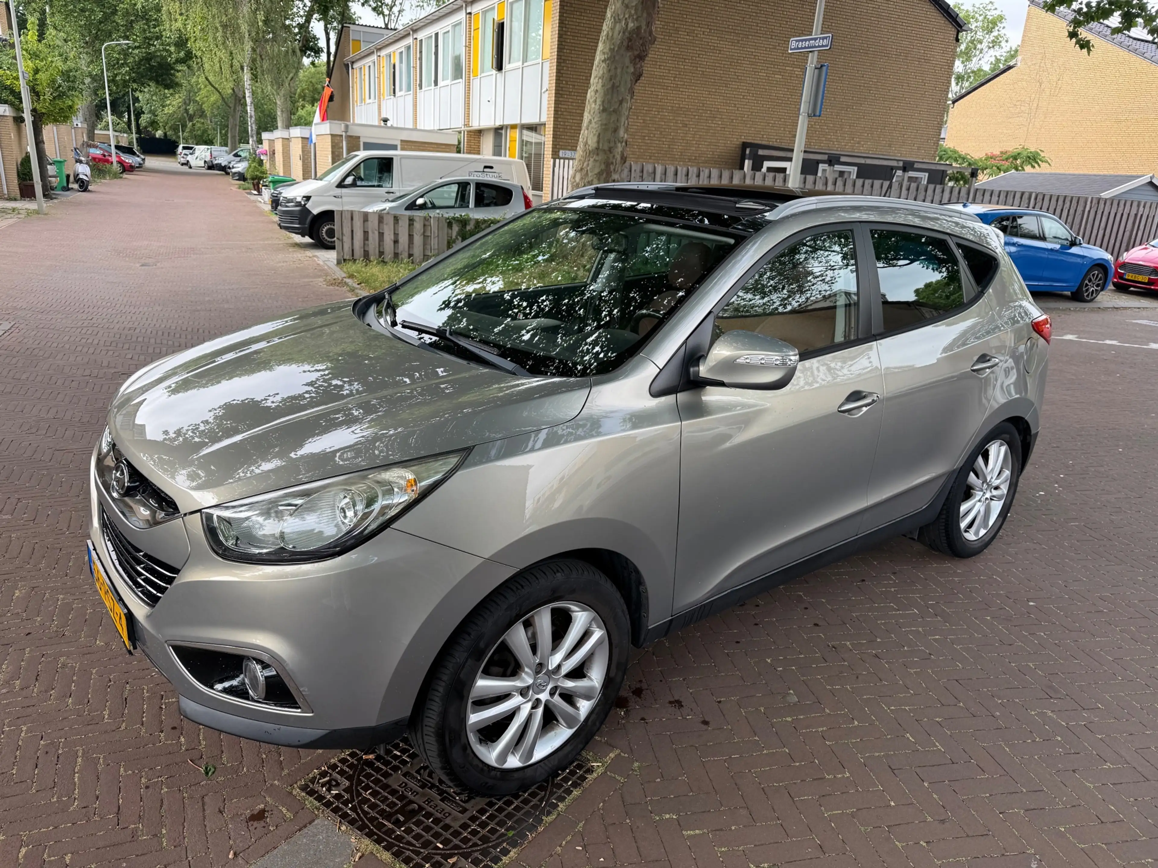 Hyundai iX35 AUTOMAAT / Panorama dak / UNIEK / Veel opties — photo 8