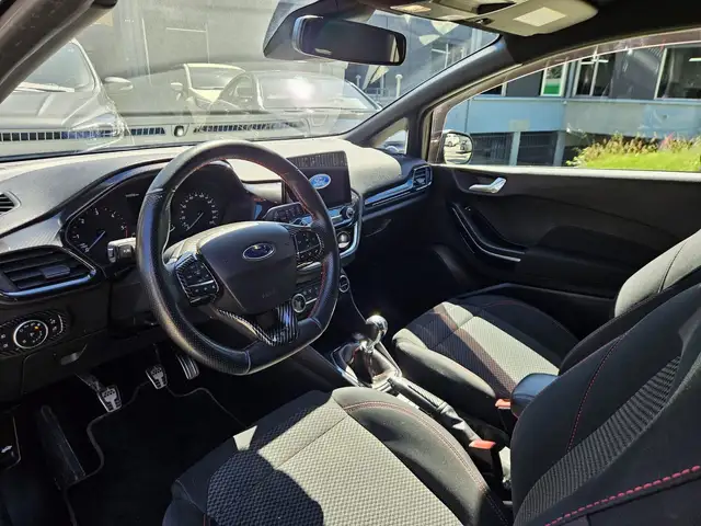Ford Fiesta view 7