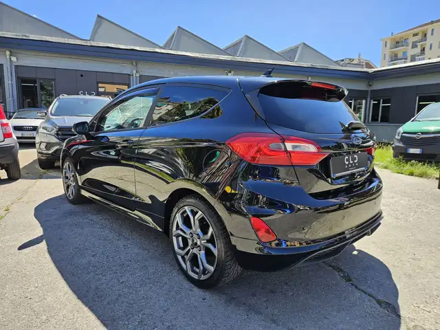 Ford Fiesta view 6