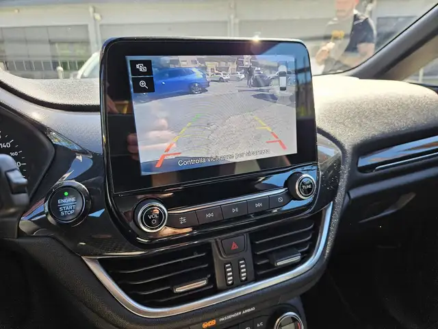 Ford Fiesta view 14