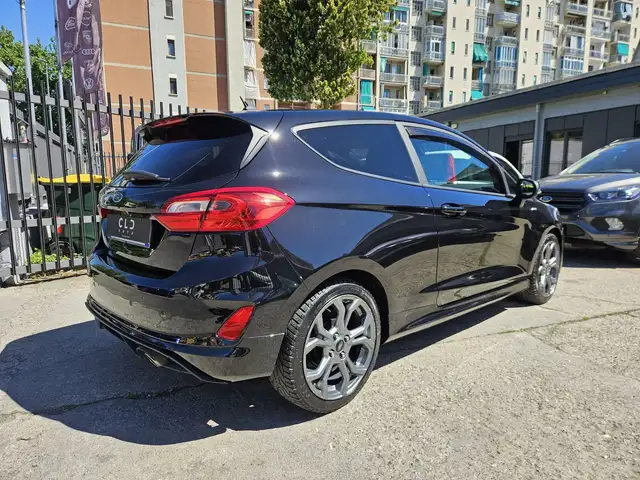 Ford Fiesta view 4