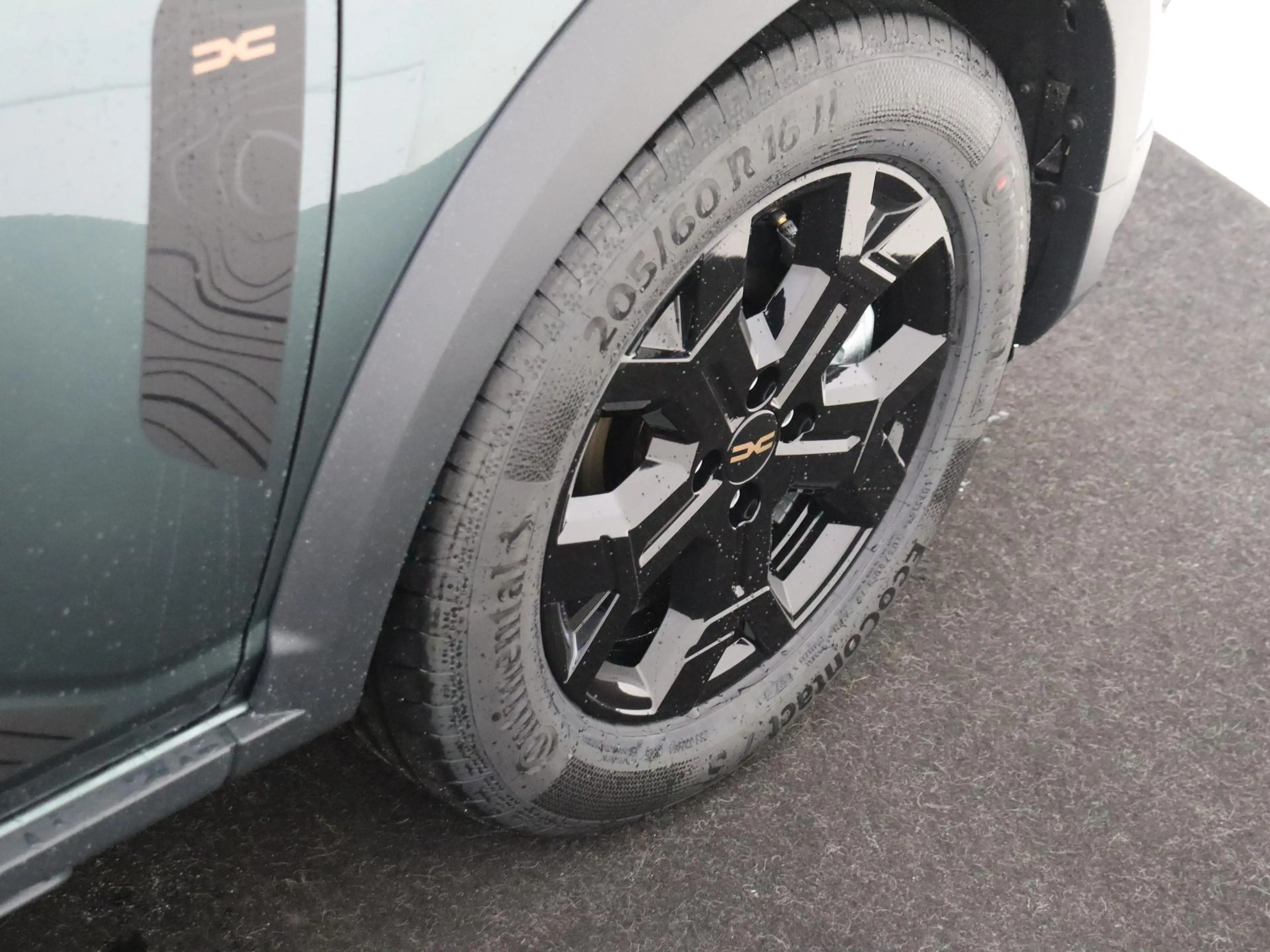 Dacia Jogger 1.8 hybrid 155 Limited Edition 7persoons | Navigat — photo 11