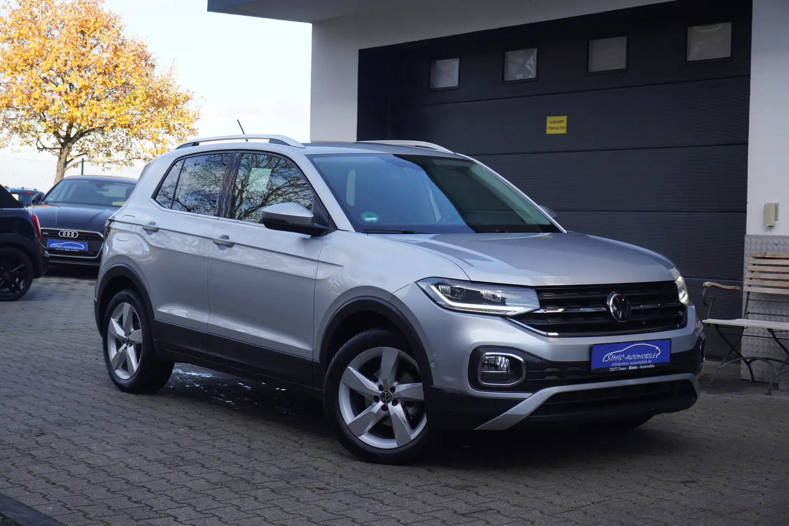 Volkswagen T-Cross 1.5TSI Style DSG KAMERA+XENON+LED+PDC+NAVI+ALU Gris - 1
