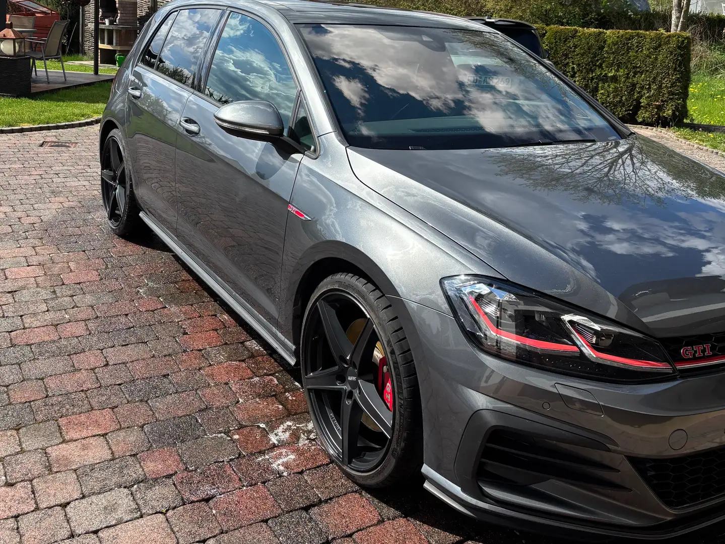 Volkswagen Golf GTI Golf GTI (BlueMotion Technology) DSG Performance Grau - 2