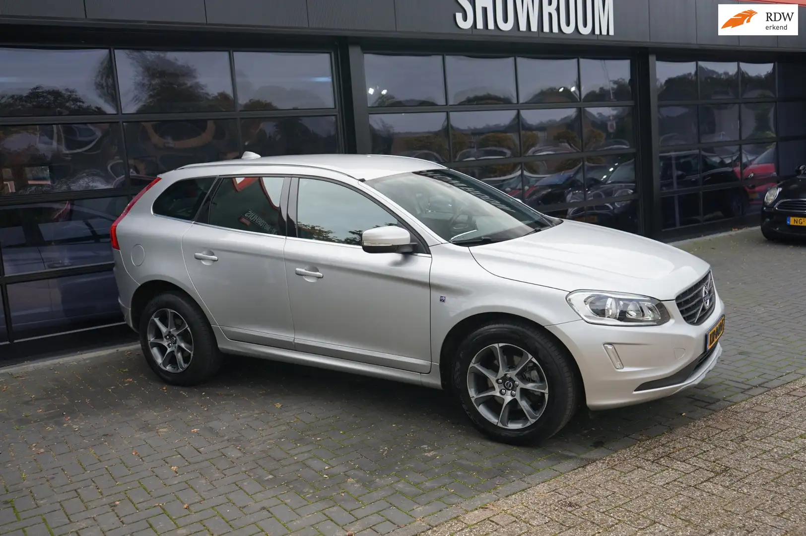 Volvo XC60 D4 Ocean Race | Leder | Navi | Automaat