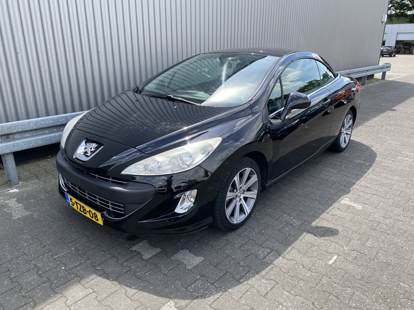 Peugeot 308 CC 1.6 VTi Sport 123Dkm. A/C, Parrot Carkit, LM, n Zwart - 2