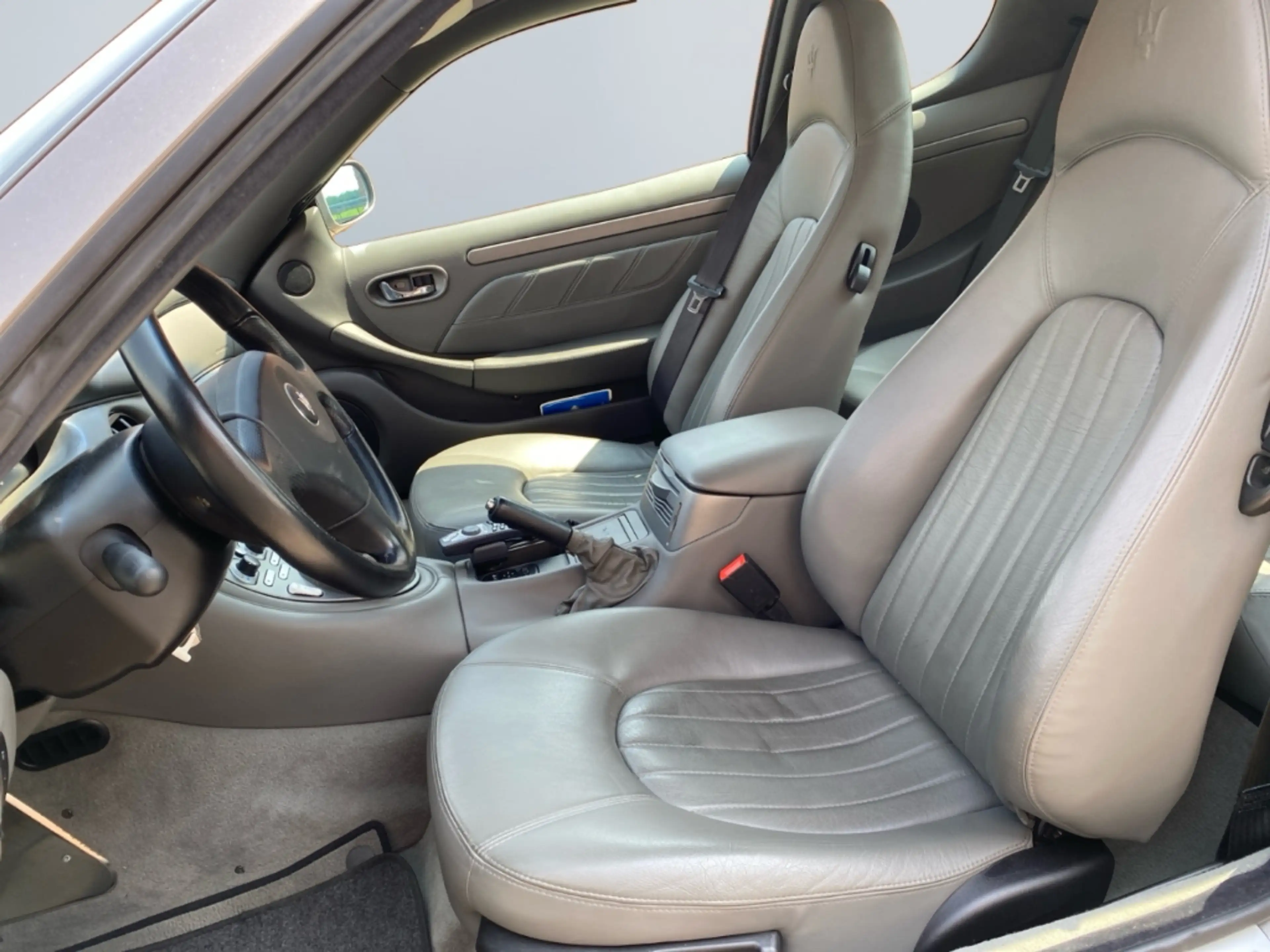 Maserati 4200 Coupe GT *Handschalter*Xenon*Sitzhz*Navi*Memory* — photo 9