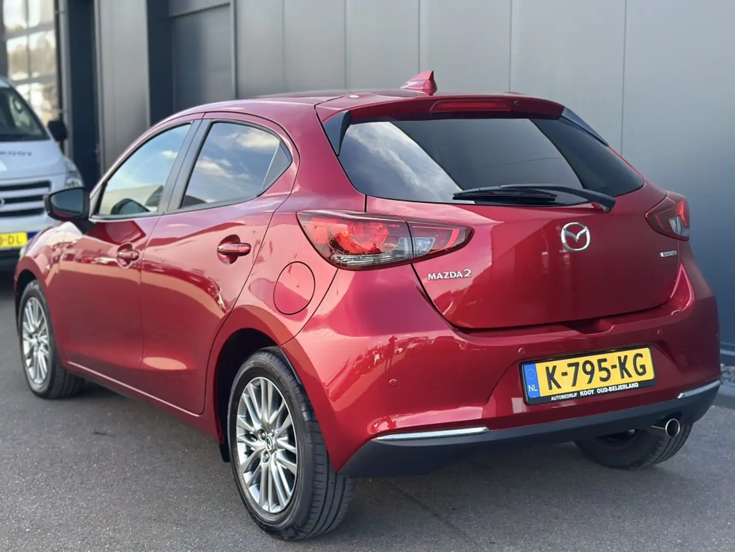 Mazda 2 1.5 Skyactiv-G Luxury Rot - 2