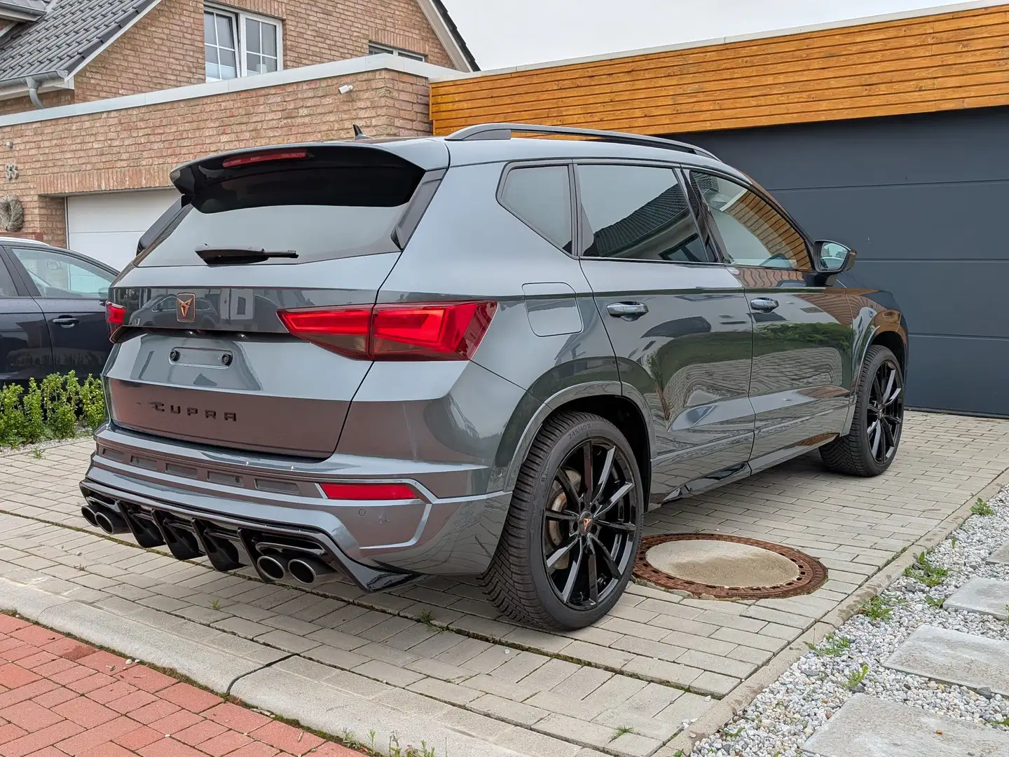 CUPRA Ateca Top gepflegt | AHK | SHZ | El Heckklappe | BEATS Grau - 2