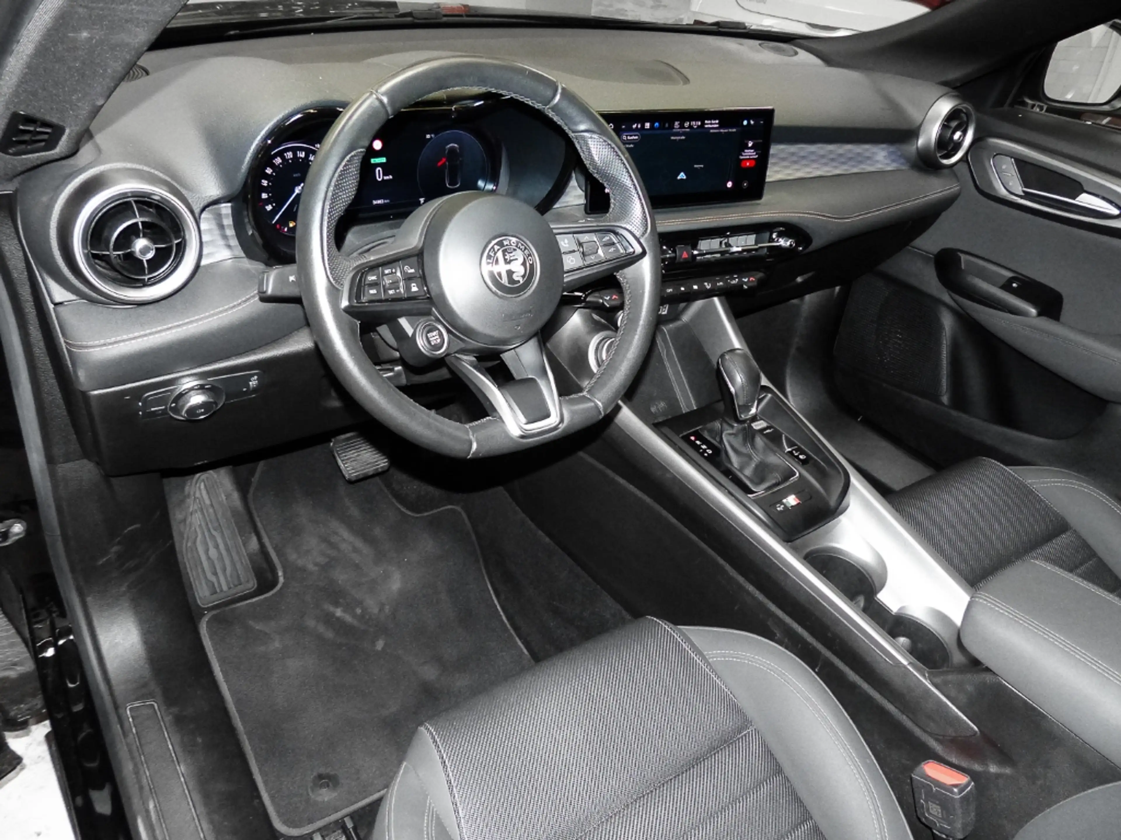 Alfa Romeo Tonale Ti LED Sperrdiff. ACC El. Heckklappe Apple CarPlay — photo 5