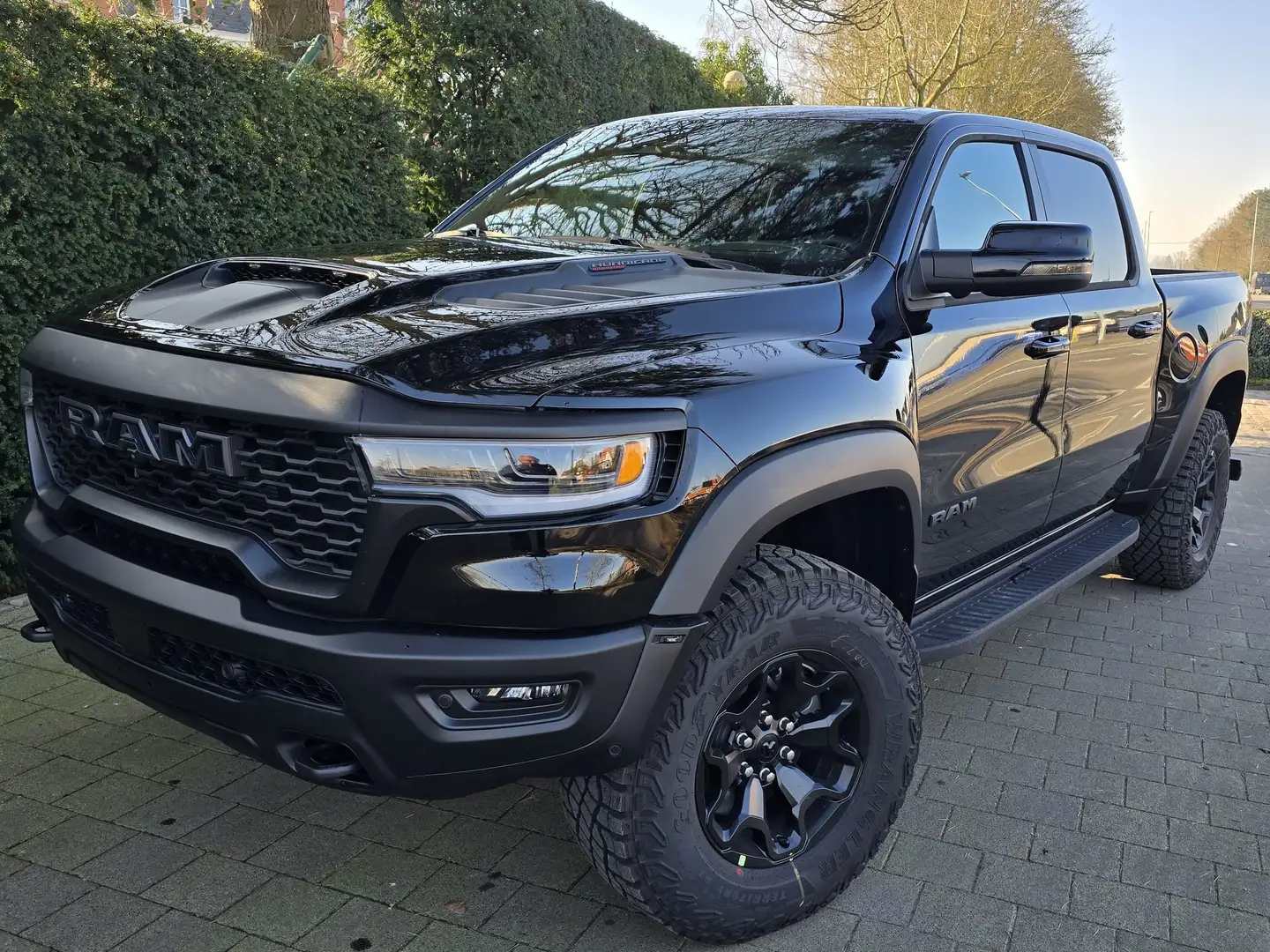 Dodge RAM Model 2025 RHO € 94.900 ,- excl btw Negro - 2