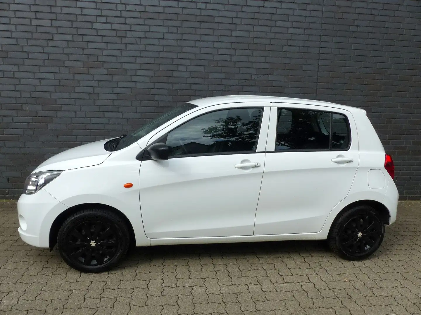 Suzuki Celerio Comfort Automatik/Klima/Bluetooth Weiß - 2