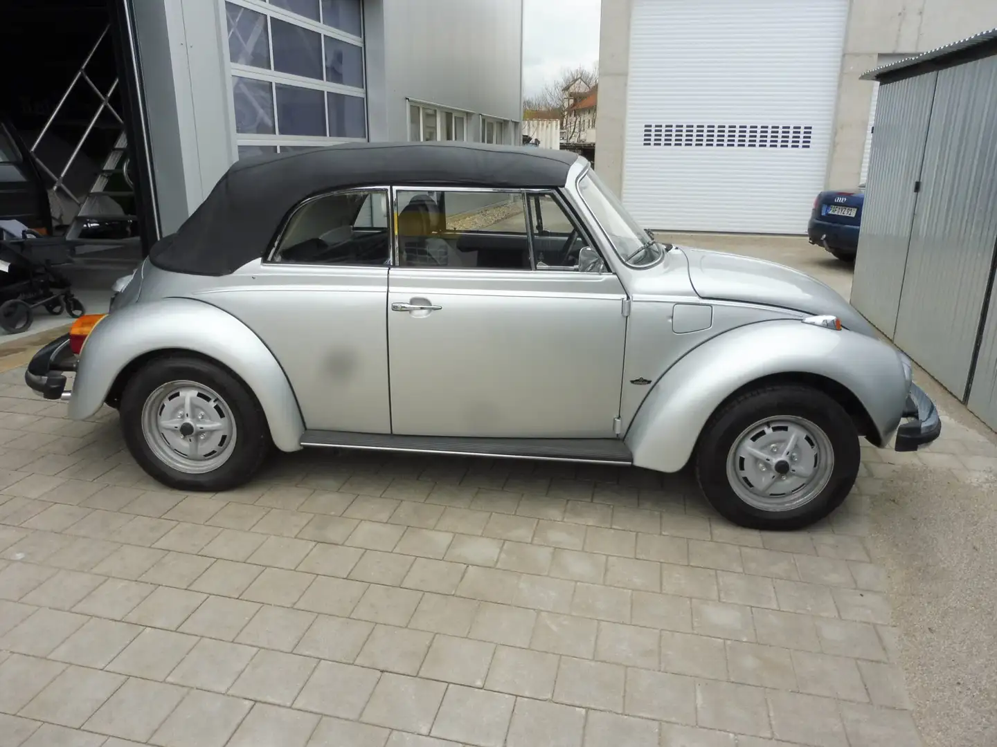 Volkswagen Käfer Cabrio 1303 orginal und rostfrei, 38.TKM Silber - 2