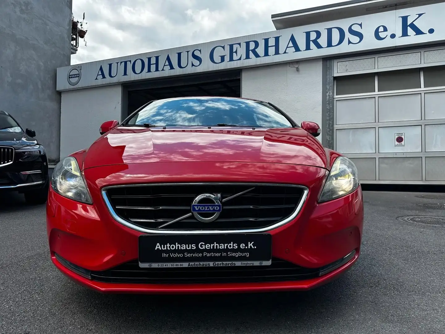 Volvo V40 D2 YOU BI-XENON, Sitzheizung,HighPerformance Rot - 2