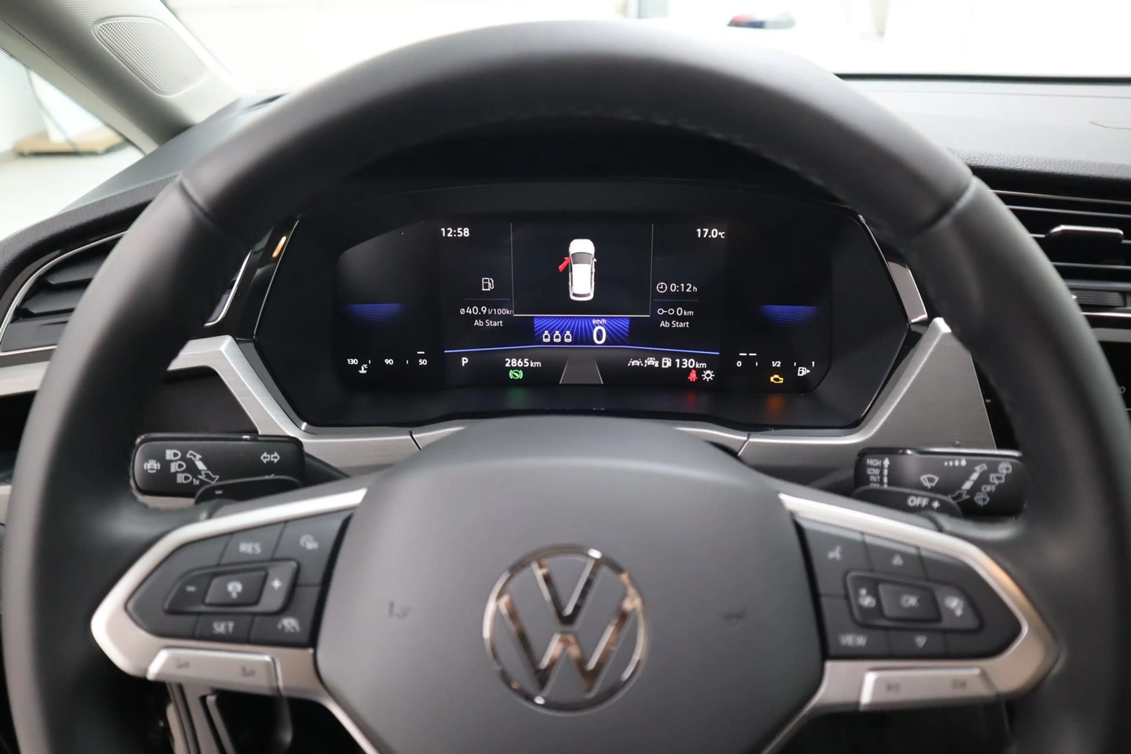Volkswagen Touran Friends TSI DSG — photo 11