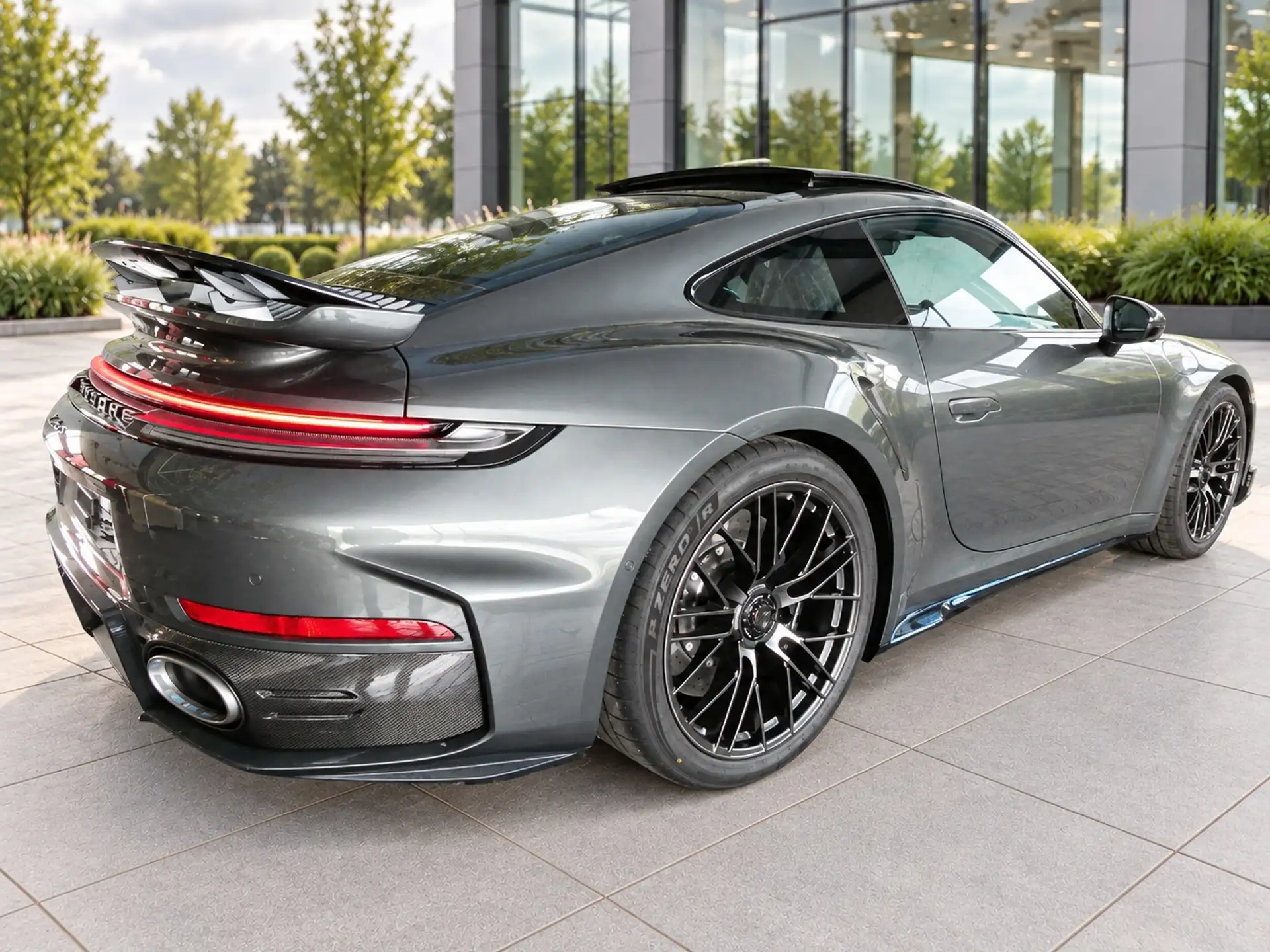 포르쉐 911 Turbo S Coupe 2026 회색 사진 6