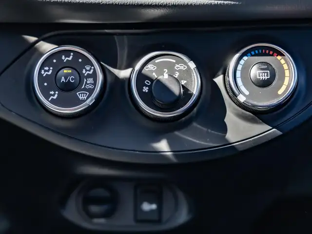 Toyota Yaris view 12