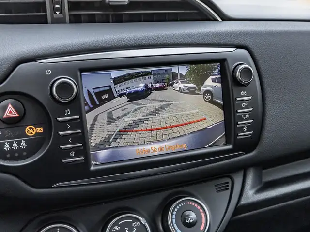 Toyota Yaris view 15