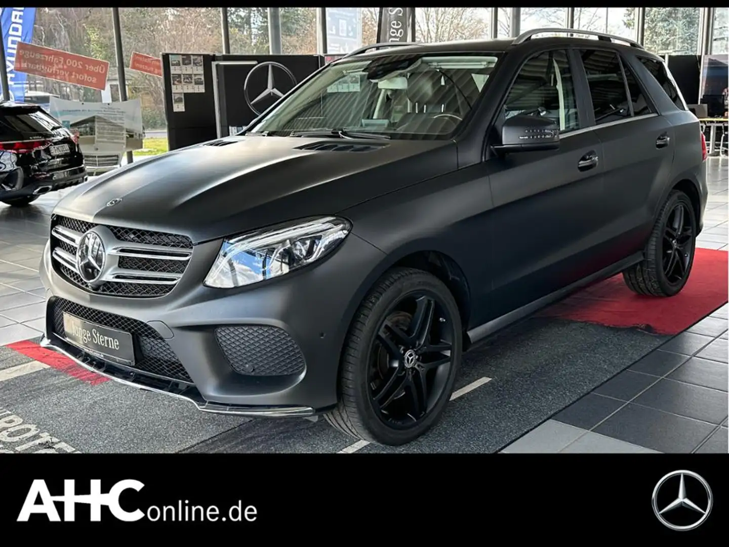 Mercedes-Benz GLE 400 4M AMG+AHK+ACC+Sitzklima+FondEnt.+360° Чорний - 1
