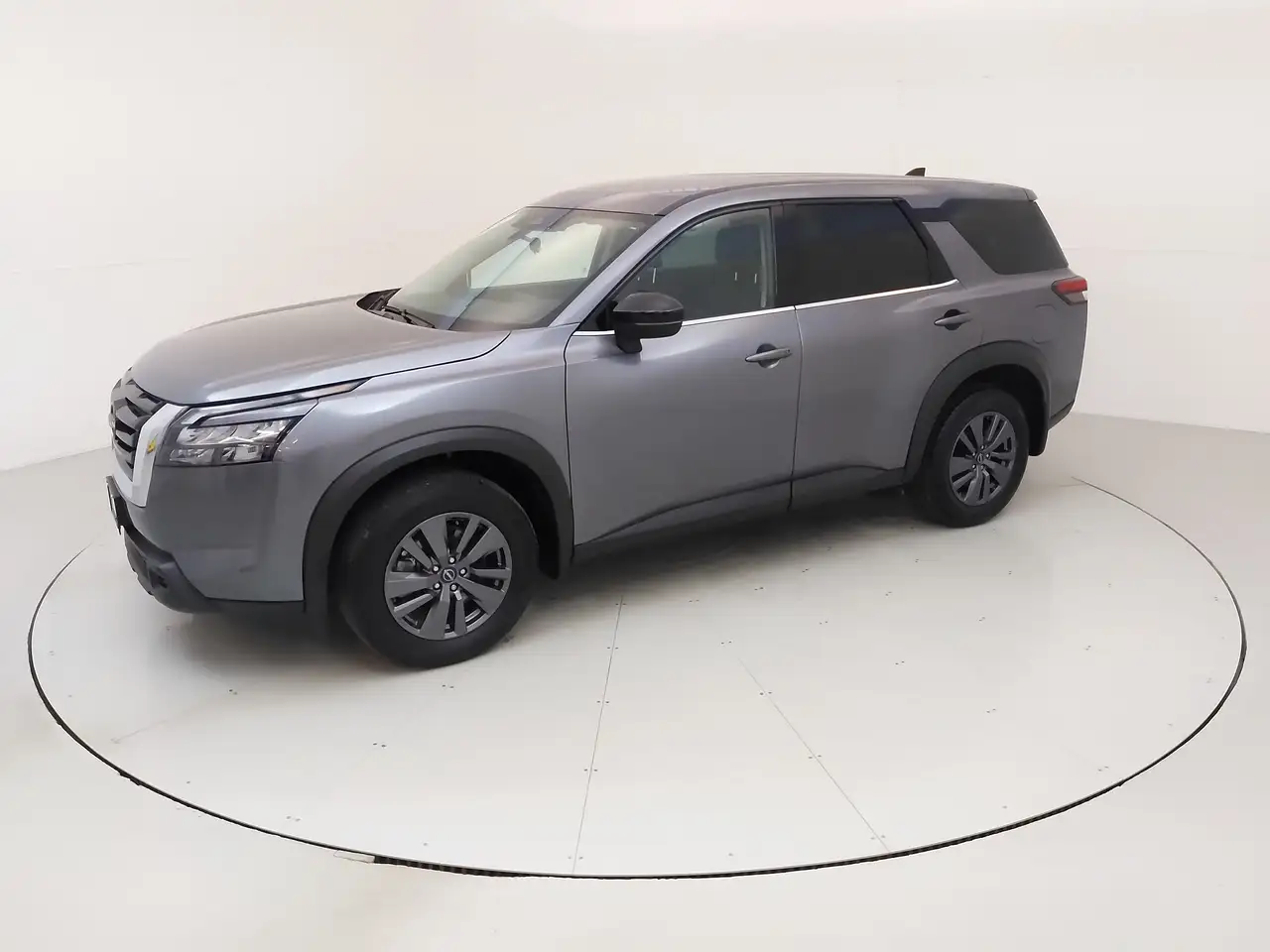 Nissan Pathfinder снимка Nissan Pathfinder