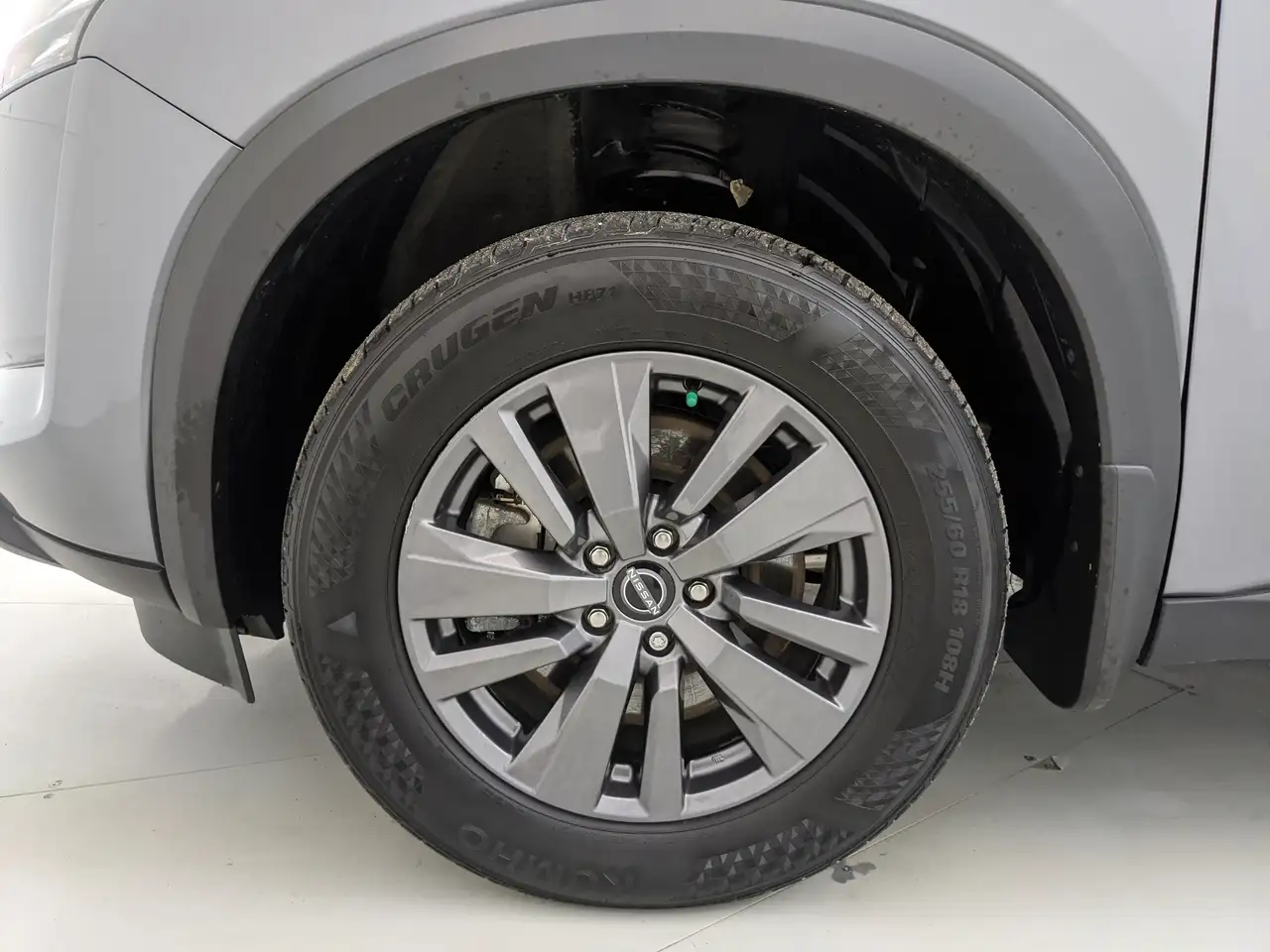 Nissan Pathfinder снимка Nissan Pathfinder