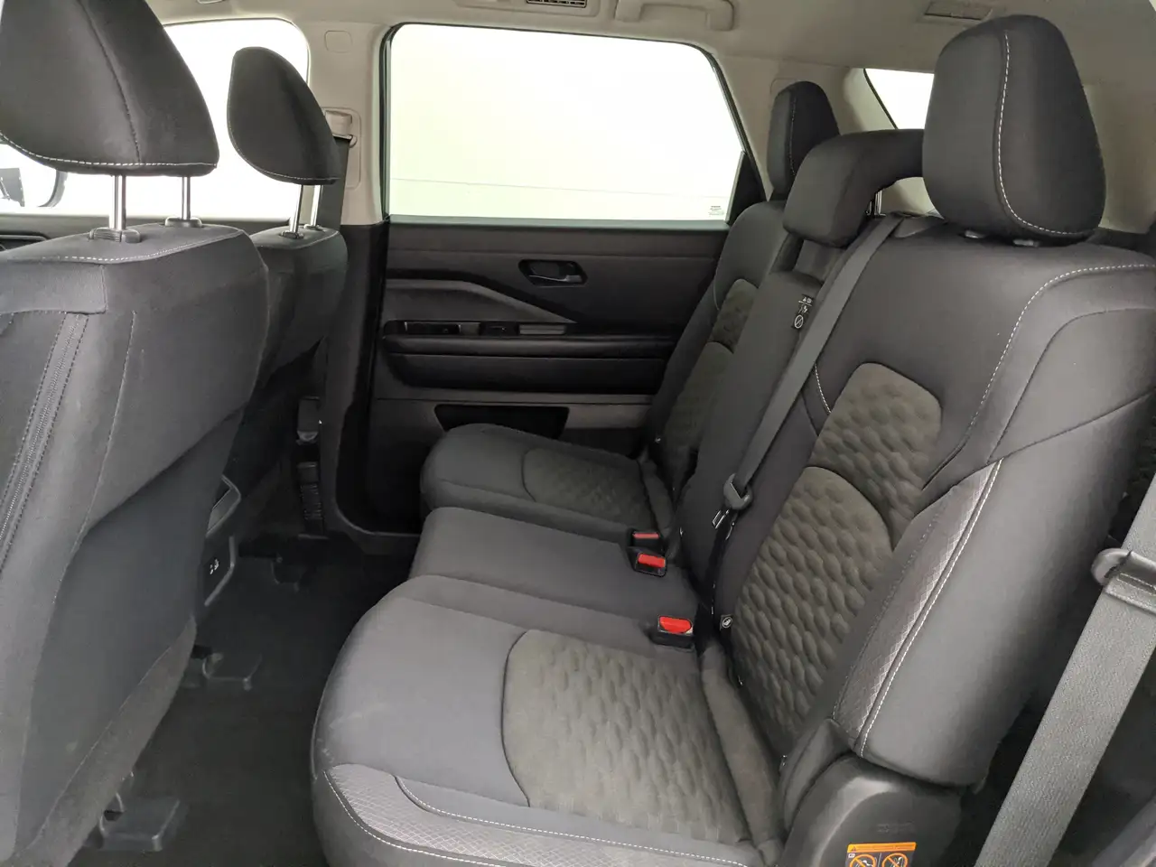 Nissan Pathfinder снимка Nissan Pathfinder