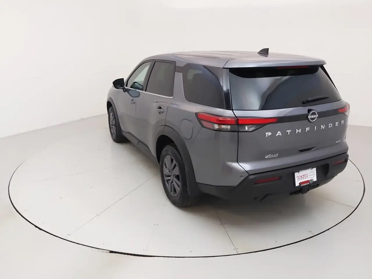 Nissan Pathfinder снимка Nissan Pathfinder