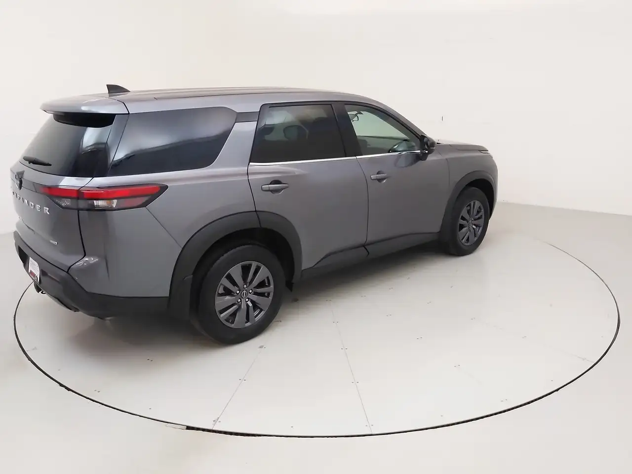 Nissan Pathfinder снимка Nissan Pathfinder